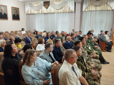 Открытие республиканского кадрового проекта «Герои Хакасии» Открытие республиканского кадрового проекта «Герои Хакасии»