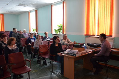 В Хакасии продолжают обучать наблюдателей на выборах Президента России.