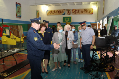 Члены Общественной палаты Республики Хакасия посетили выставку продукции учреждений уголовно-исполнительной системы РХ.
