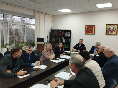 29 октября в Общественной палате Хакасии подняли вопрос снижения аварийности на дорогах с участием детей, подростков и молодежи