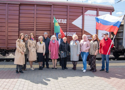 «Поезд помощи» из Хакасии везет гуманитарный груз на Донбасс