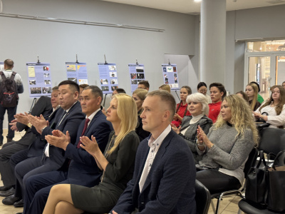 в Хакасии открылась историко-правовая выставка «Защита суверенитета Российского государства. История и современность»