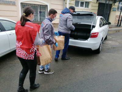 Правительство Хакасии предоставило автомобили для волонтеров