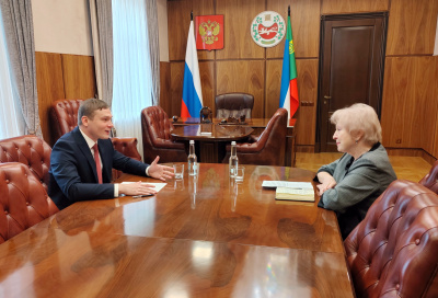 Глава Хакасии встретился с председателем Общественной палаты республики Ольгой Левченко